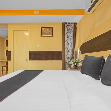 Collection O Mgr Inn Puducherry Buitenkant foto