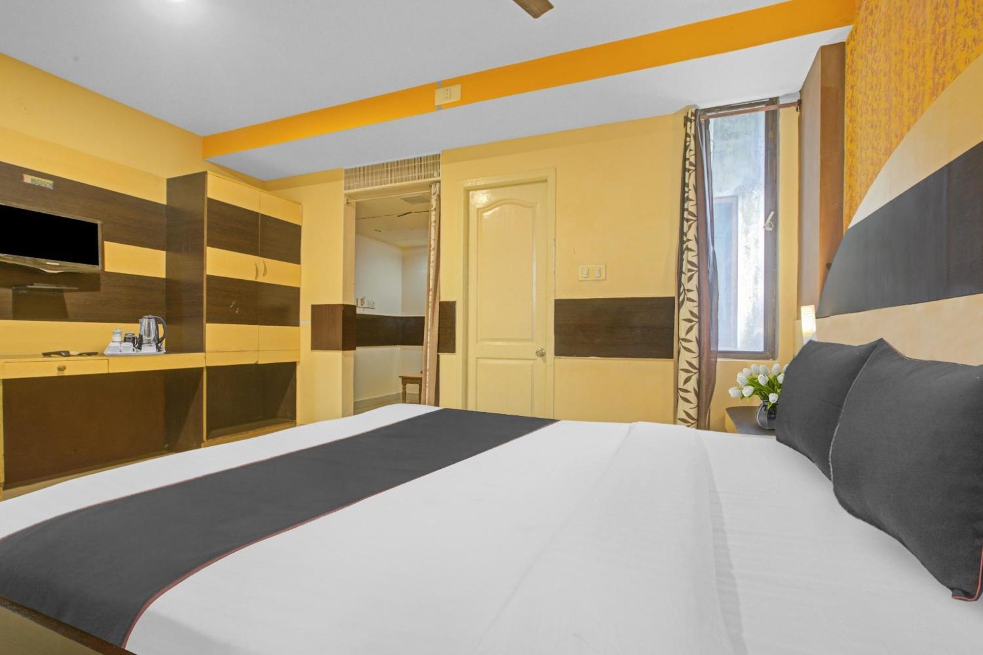 Collection O Mgr Inn Puducherry Buitenkant foto