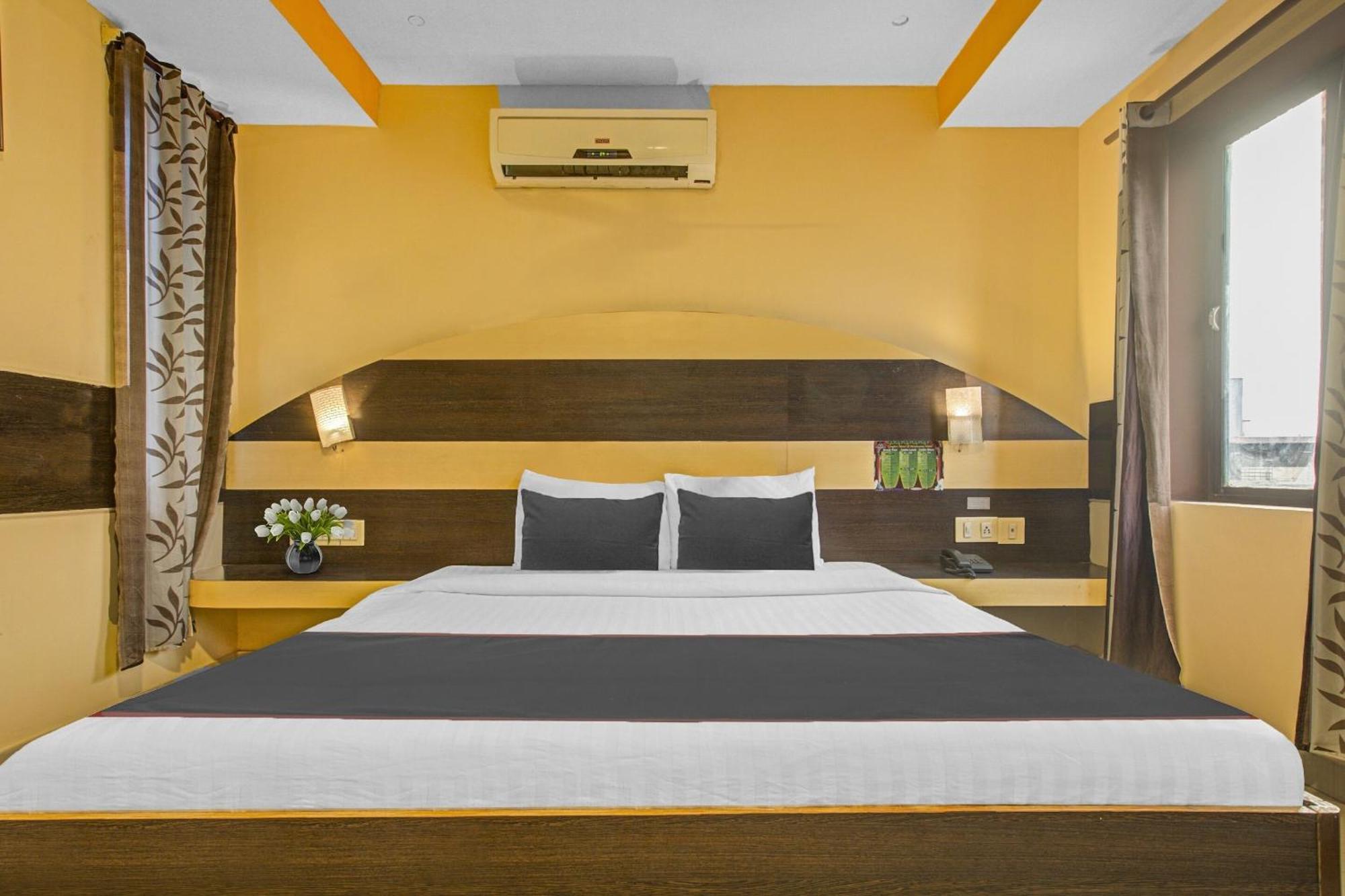 Collection O Mgr Inn Puducherry Buitenkant foto